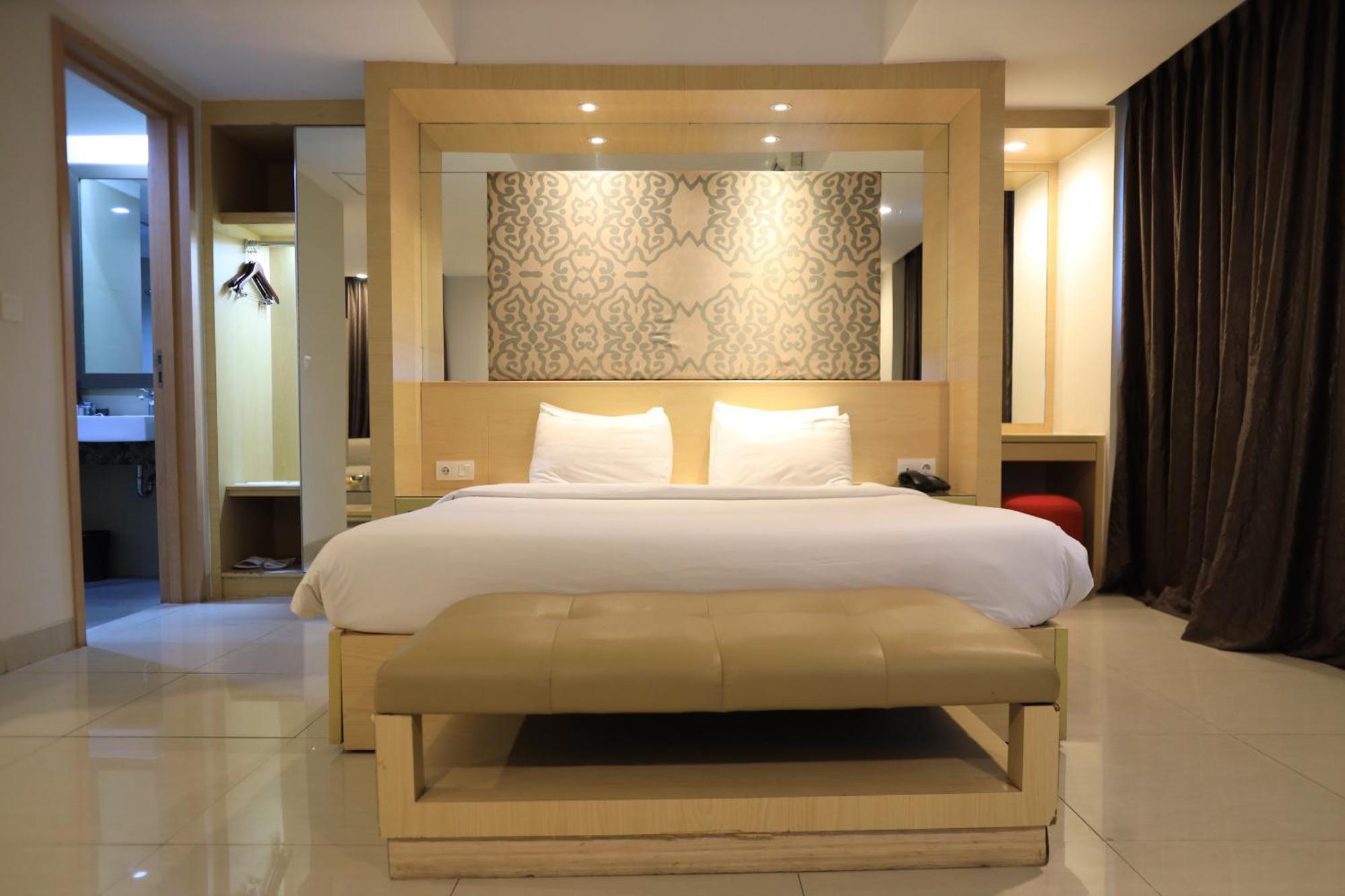 Metland Hotel Cirebon Exteriér fotografie