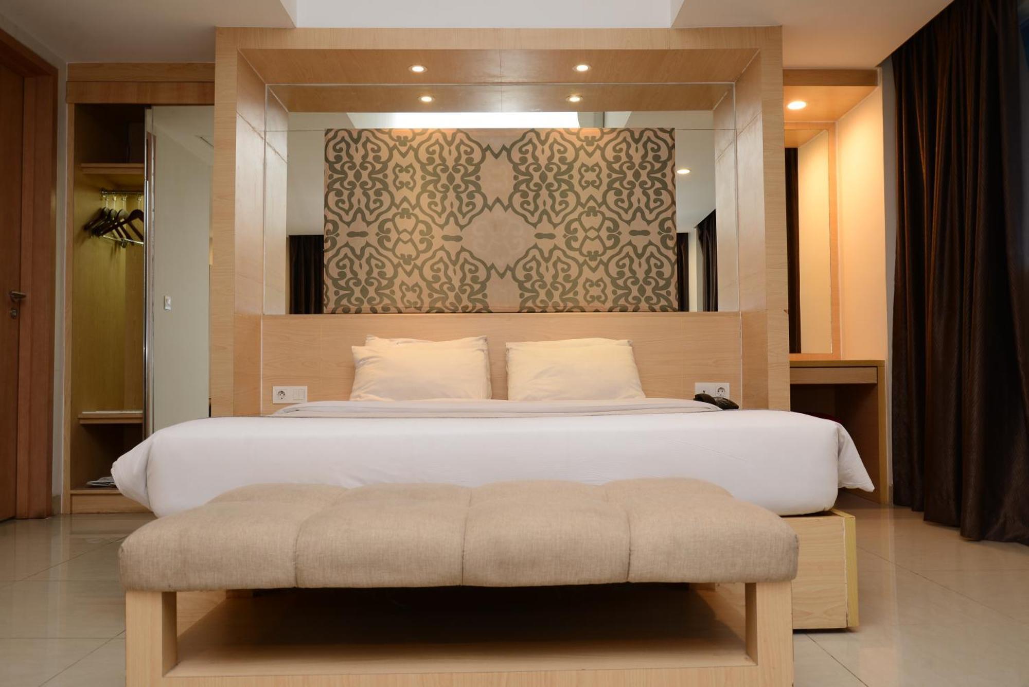 Metland Hotel Cirebon Exteriér fotografie