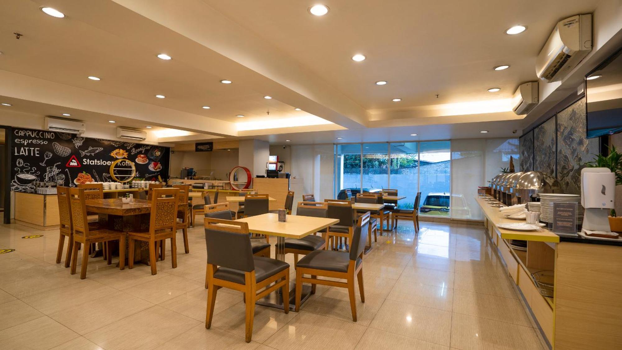 Metland Hotel Cirebon Exteriér fotografie