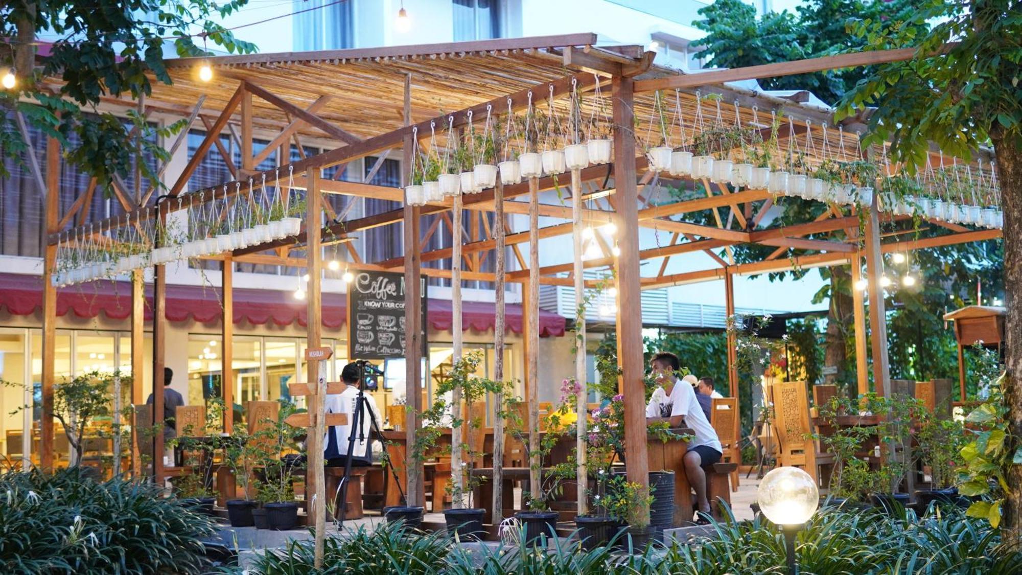 Metland Hotel Cirebon Exteriér fotografie